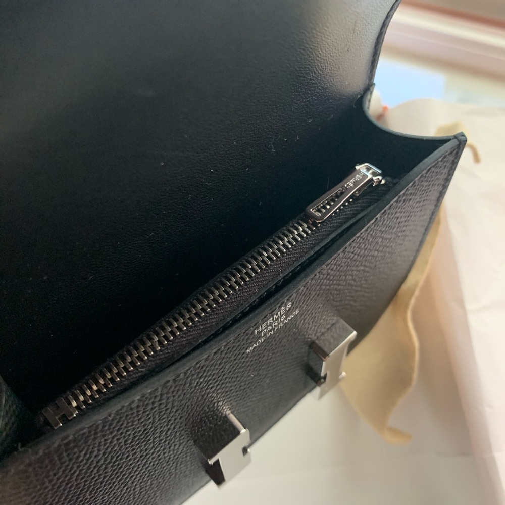 LAST CHANCE BEFORE GOING TO FASHIONPHILE- Hermès Constance Slim Wallet - Picture 3 of 10